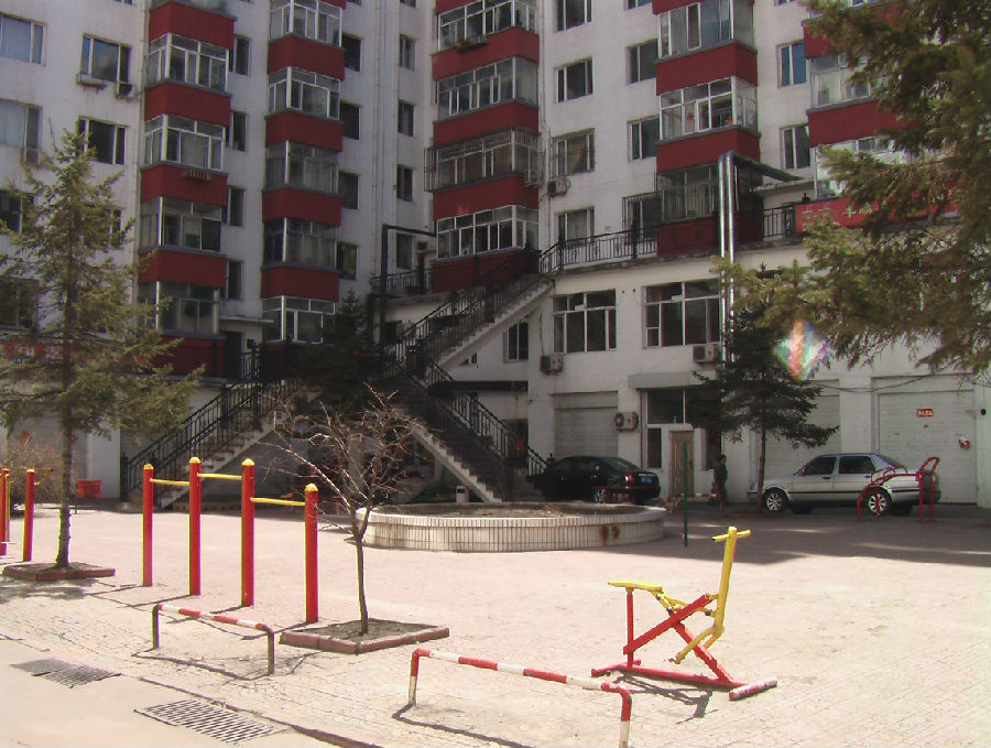5.整潔的小區(qū).JPG